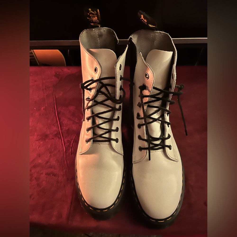 Doc Martens Jadon platform so 11
